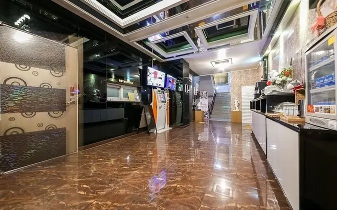 Jeonju Deokjin-dong Hotel Hidden - İç Mekan