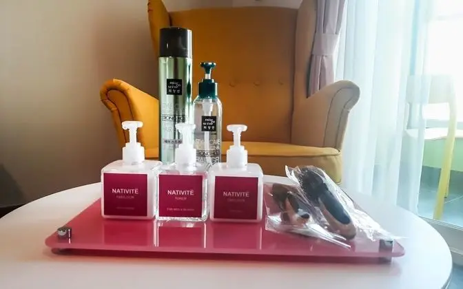 Jeonju Deokjin-dong Hotel Waikei - Misafir Tesisleri ve Hizmetleri