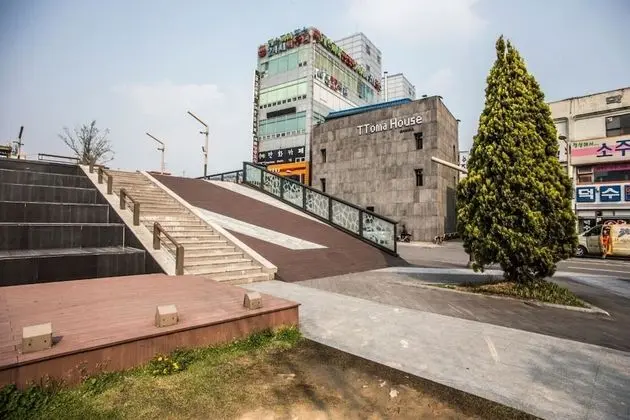 Jeonju Deokjindong Pin and Fit House - Dış Mekan