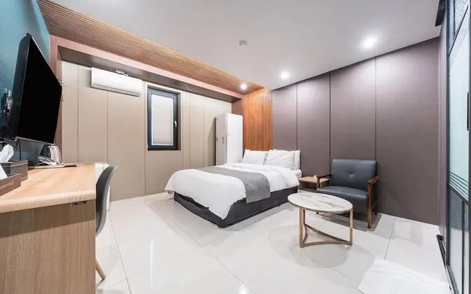 Jeonju Geumamdong Hotel K