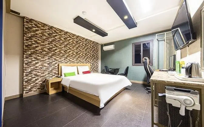 Jeonju Geumamdong Who