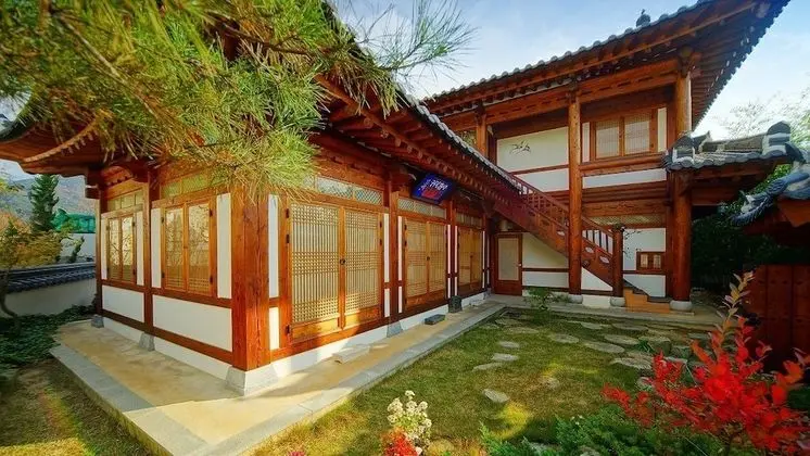 Jeonju Gwigeoraesa Hanok Stay - Öne Çıkan Resim