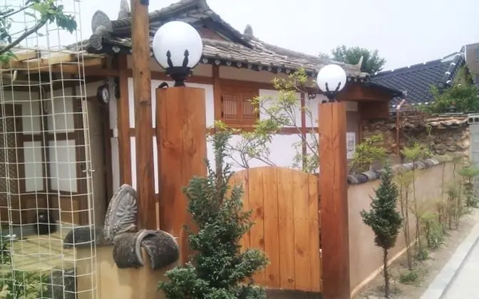 Jeonju Gyodong Baekjak Hanok Stay - Misafir Tesisleri ve Hizmetleri
