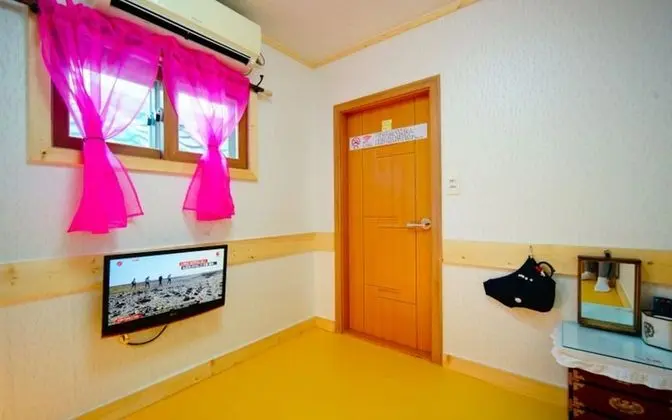 Jeonju Jeongdam Hanok Stay
