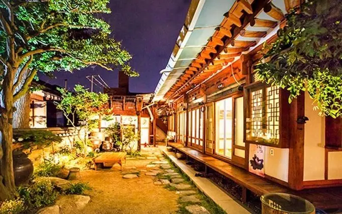 Jeonju Omokheon Hanok Stay