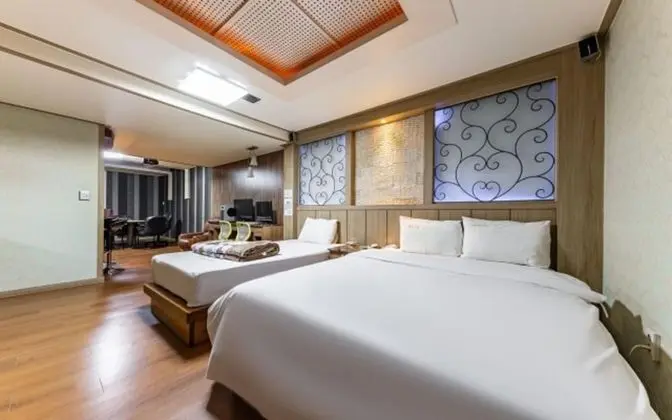 Jeonju Ua-dong Hotel Castle - Öne Çıkan Resim