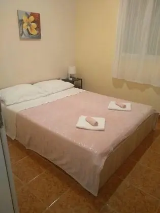 Jera - Barbecue and Free Berth for Boat - A1