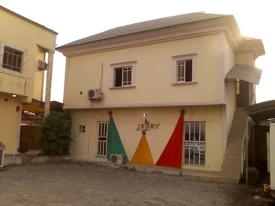Jerry Cedarwood Guest House - Öne Çıkan Resim