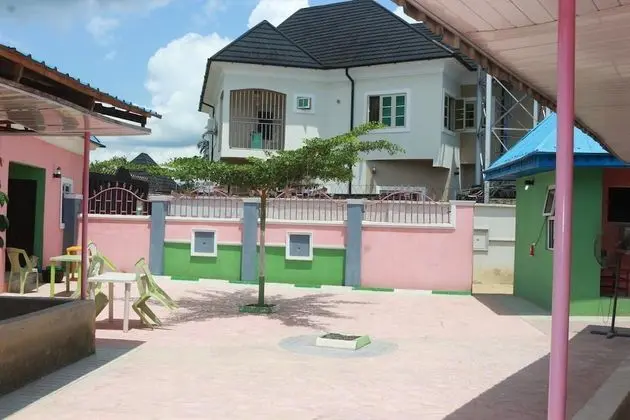 JerryCare Hotel