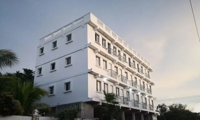 Jerusalem of Cancun Pansion Apts.