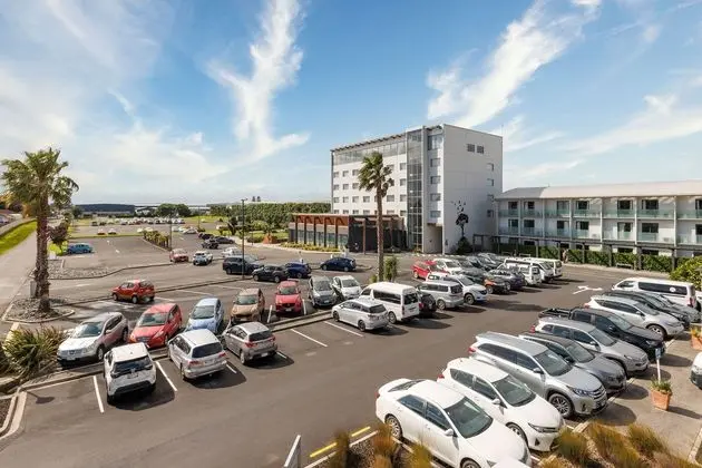 Jet Park Hotel & Conference Centre - Dış Mekan