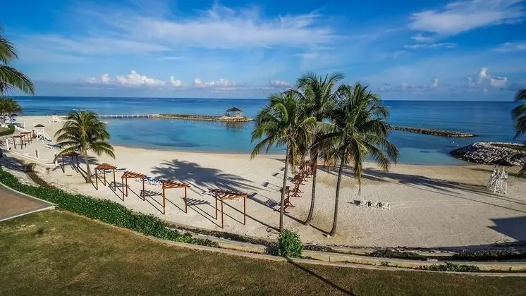 Jewel Grande Montego Bay Resort & Spa – All Inclusive - Plaj