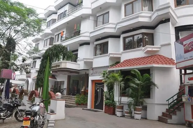 Hotel Jewel