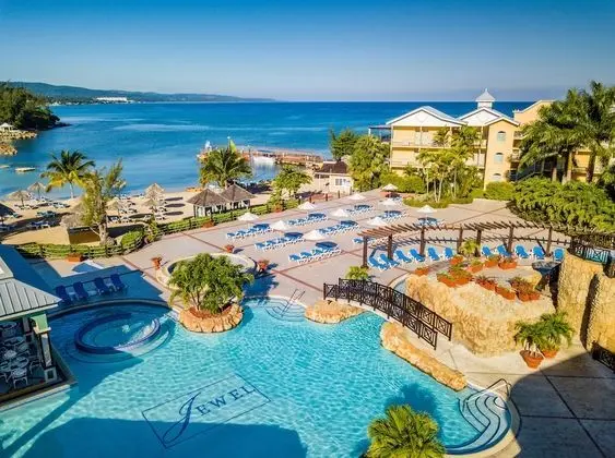 Jewel Paradise Cove Adult Beach Resort & Spa – All Inclusive - Havuz