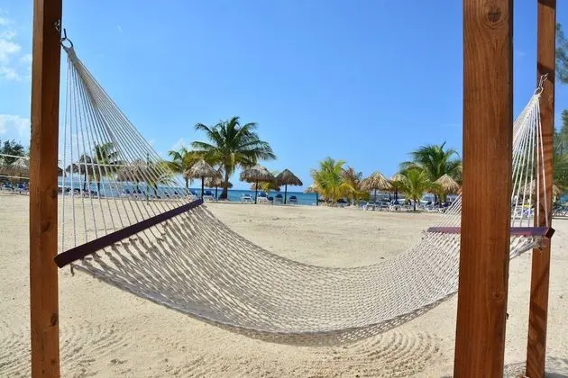 Jewel Paradise Cove Adult Beach Resort & Spa – All Inclusive - Plaj