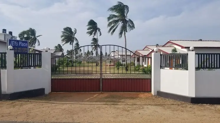 JEYs Place