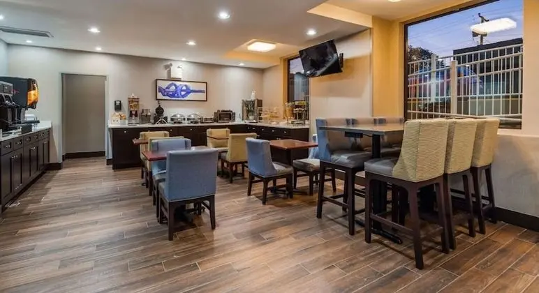 JFK Rockaways Inn - Bar