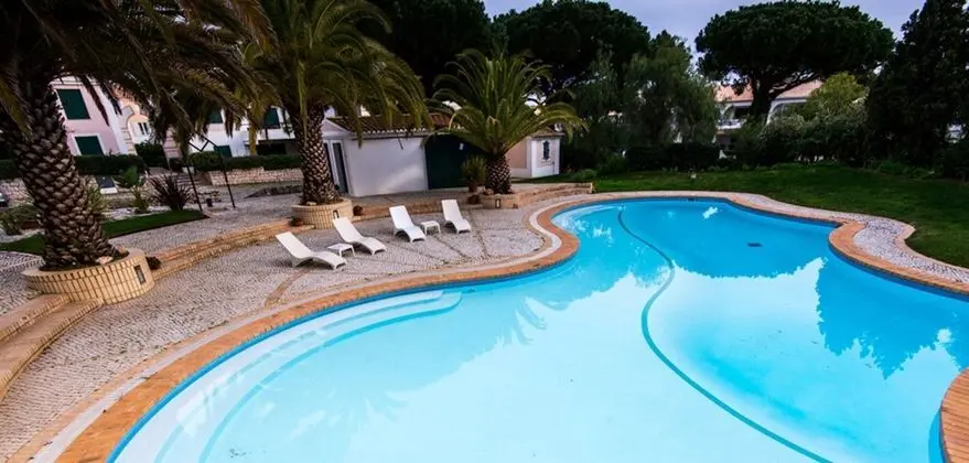 Jgf201 · Spacious Villa in Jardim do Golfe Pool - Havuz