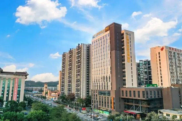 JIANGHAI COUNTRY GARDEN PHOENIX HOTEL