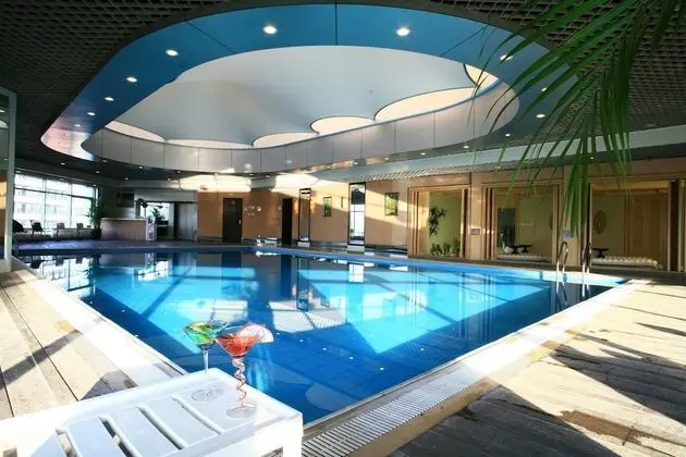 Jianguo Garden Hotel - Havuz