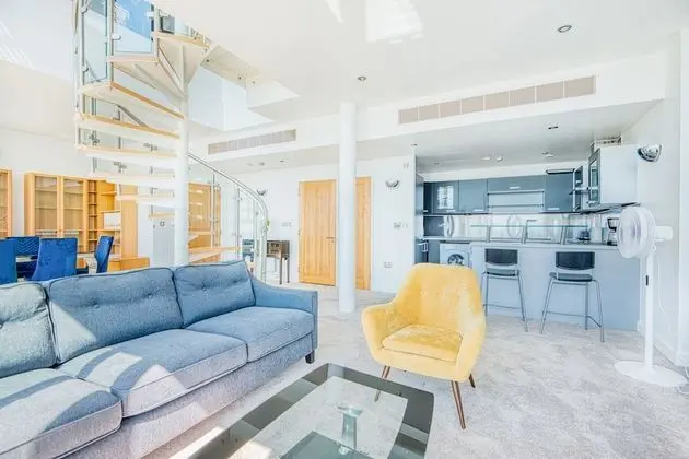 Jibbs Corner Penthouse Apartment - İç Mekan