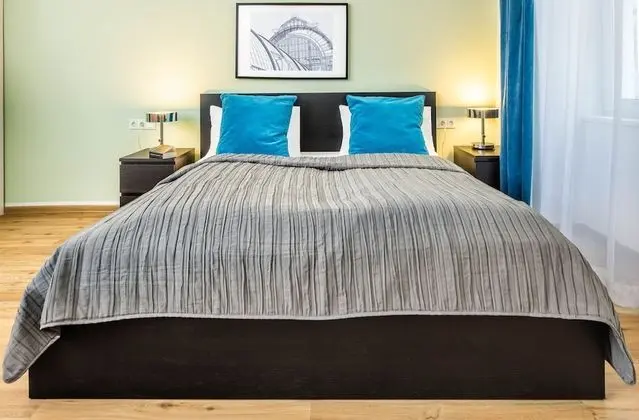 Jimmy's Apartments Emerald