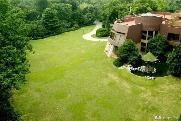Jin Jiang Cypress Hotel