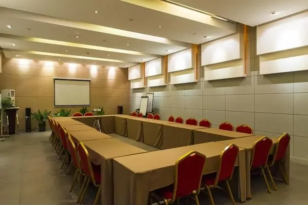 Jinjiang Inn Changsha Helong Stadium - İş / Konferans