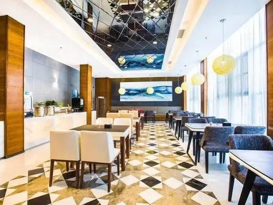 Jinjiang Inn Style Railway Station Cultural Center Xinyang - Yerinde Yemek