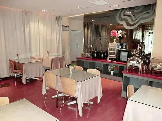 Jinjiang Inn Style Taiyuan Tongluowan Wuyi Road - Yerinde Yemek