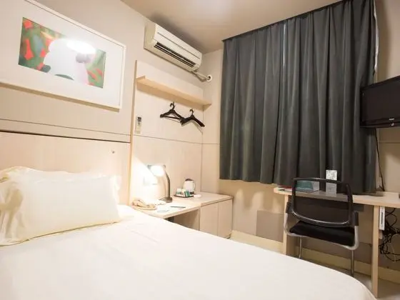 JINJIANG INNS HONGQIAO HUB WEST TIANSHAN ROAD