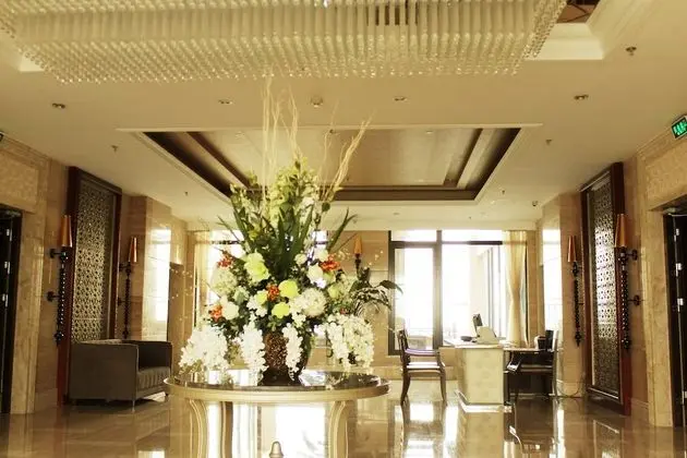 Jinjiang Peninsula Seasons Hotel - Lobi