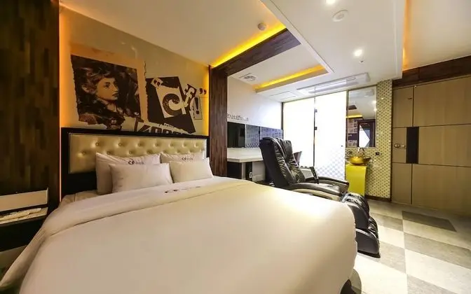 Jinju CF Self Check-in Motel