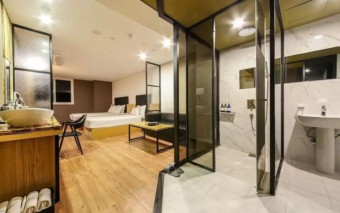 Jinju Chungmugongdong Cozy