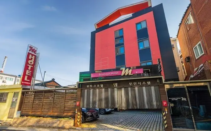 Jinju M Hotel