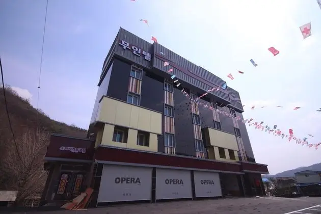 Jinju Opera