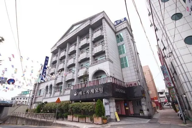 Jinju Versace