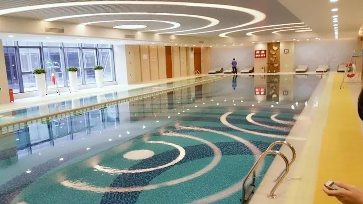 Jinling Shihu Garden Hotel Suzhou - Havuz
