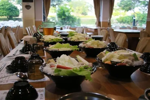 Jinsa Lakeside View Hotel - Yerinde Yemek