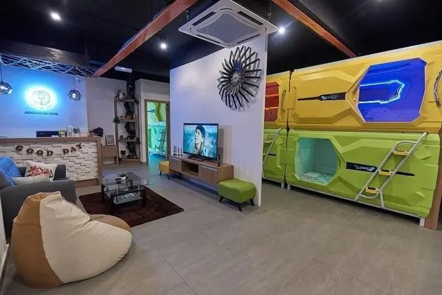 JK Capsule Hostel