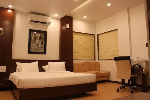 JK Rooms 103 Loharkars Hotel - Öne Çıkan Resim
