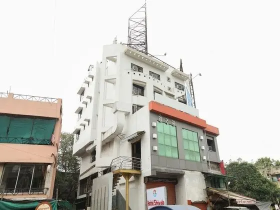 JK Rooms 111 Hotel Shivala