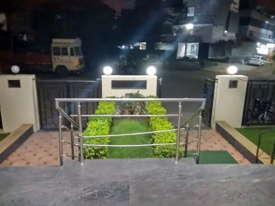 JK Rooms 122 Shaheen Lodging & Boarding