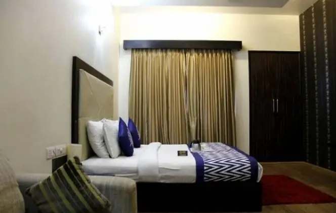 JK Rooms 143 Amazone Holiday Guest House - Oda
