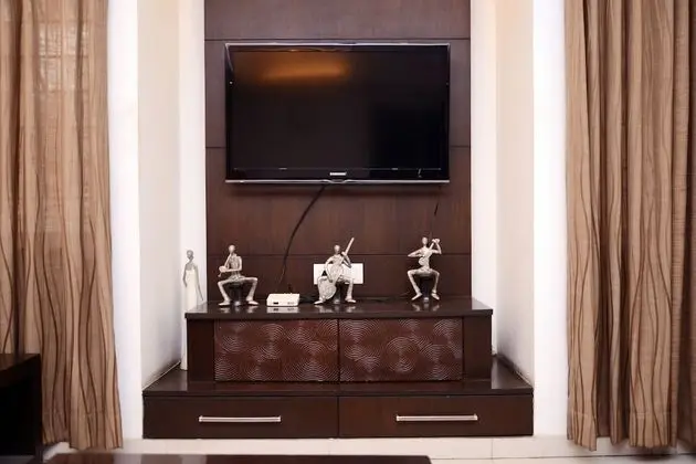 JK Rooms 146 Check Inn Service Apartment - Lobi