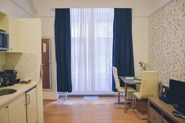 JL Apartments - Oda