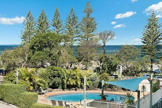 Joanne Apartments - Havuz