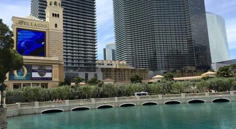 Jockey Resort Suites Center Strip