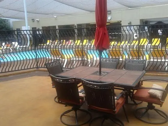 Jockey Resort Suites Center Strip - Havuz