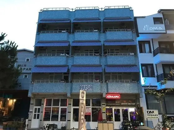 Joey Motel